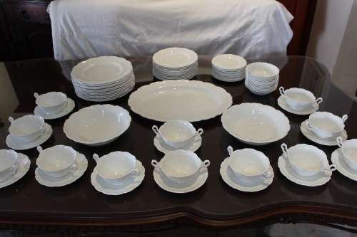 Superb 75 Piece Royal Albert Gossamer Crisp White 12 Place Complete Dinner Service ! Pristine !