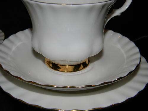 Royal Albert Val d 'or 6 x Tea Trios - Perfect Condition - Bid Per Trio!