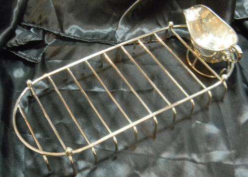 Stunning Unusual Silver Plated Heat stand with Sauce Boat ! Beautiful!