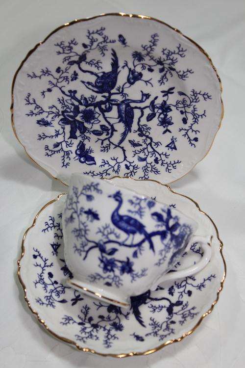 Stunning Coalport "Cairo" Blue & White Tea Trio ! Circa 1926