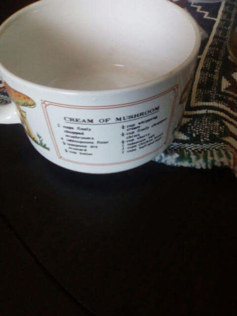 6 vintage soup mugs