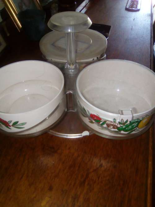 jam jars on stand