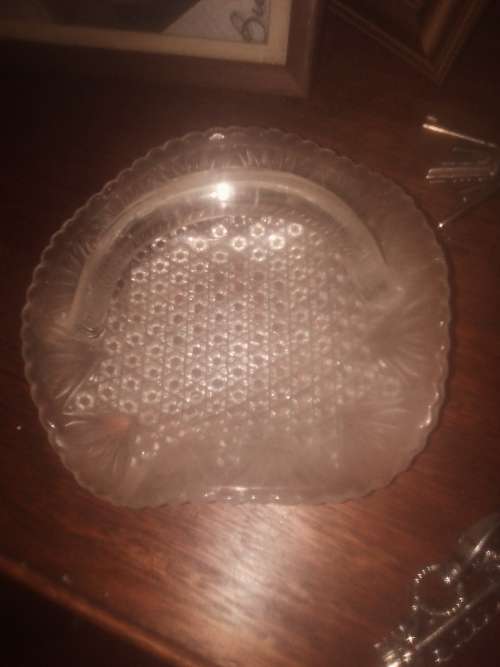 SMALL  CHRYSTAL GLASS TRAY  WITH HANDLE