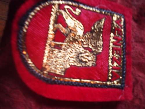badge 9