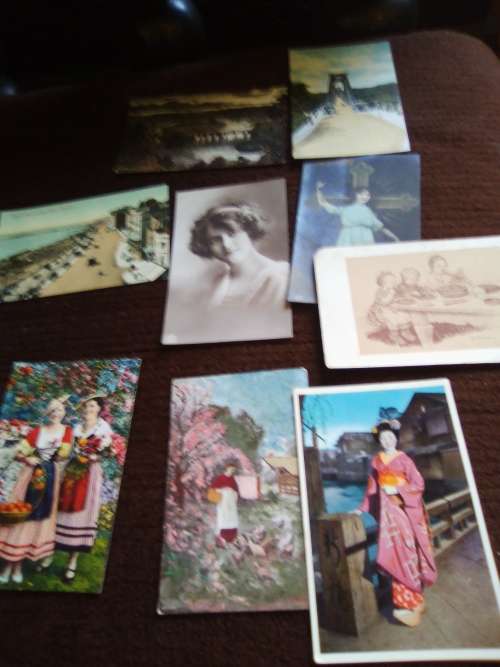 98 postcards lot 1