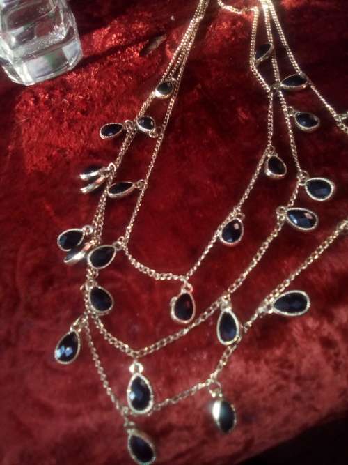 VINTAGE   GOLD  3 LAYER CHAIN  WITH BLACK ONYX STONES