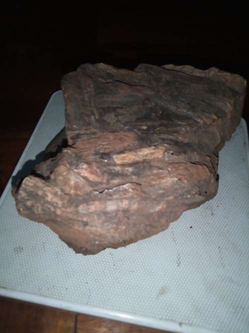 ROUGH GEMSTONE ROCK  2