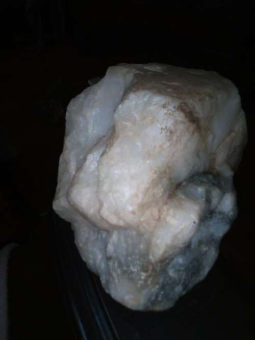 ROUGH PIECE WHITE QUARTZ