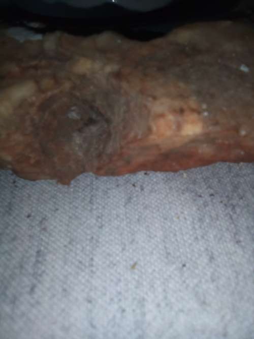 INTERESTING QUARTZ ROCK
