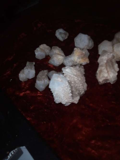 lot quartz clusters