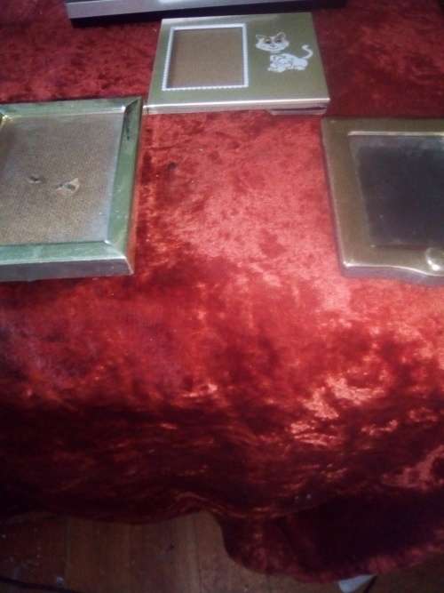 3 SMALL FRAMES