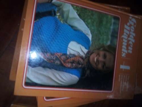 BOOK GOLDEN HANDS 4
