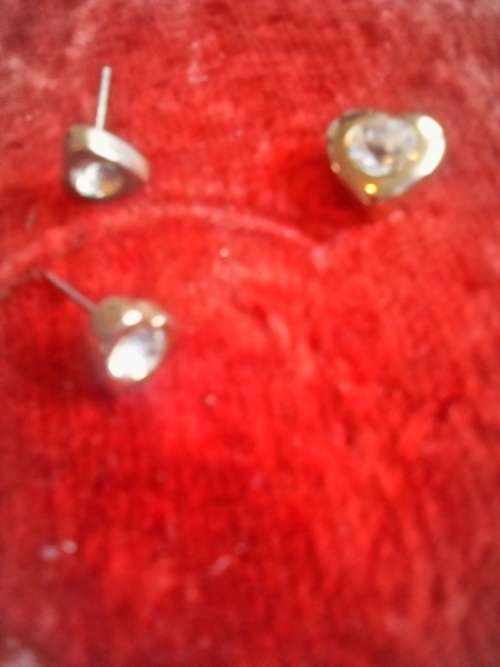 vintage goldtone earrings and pendant