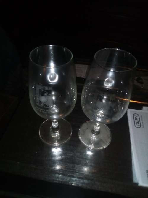 2 FOOD FESTIVAL GLASSES