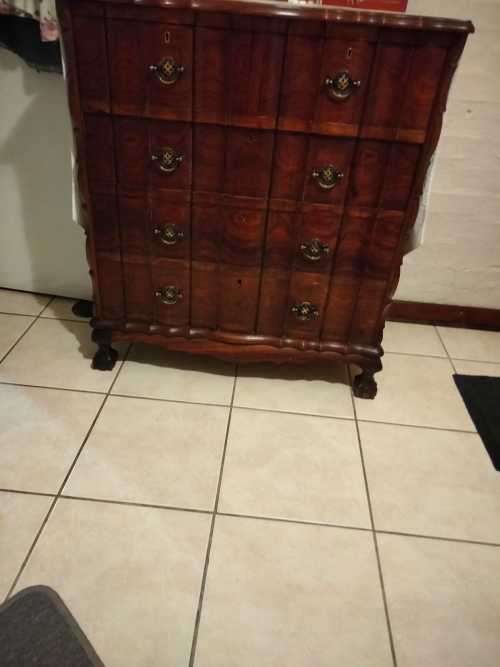 ANTIQUE DETAILED IMBUIA CHEST OF DRAWERS