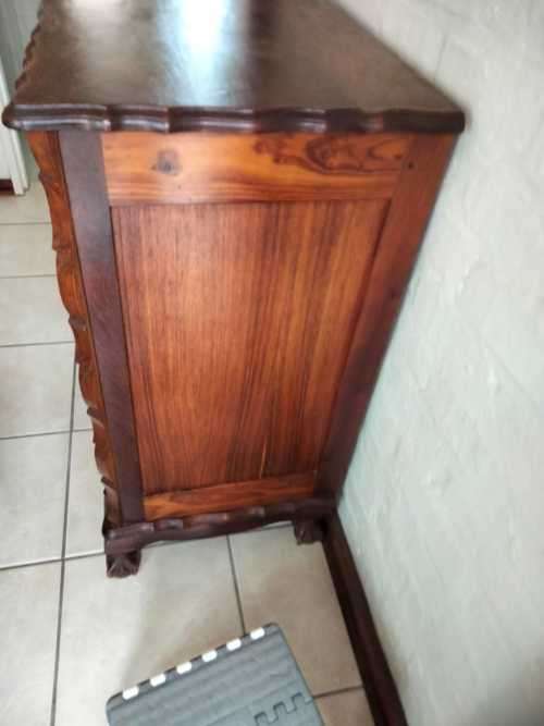 ANTIQUE DETAILED IMBUIA CHEST OF DRAWERS