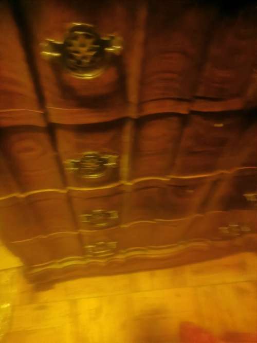 ANTIQUE DETAILED IMBUIA CHEST OF DRAWERS