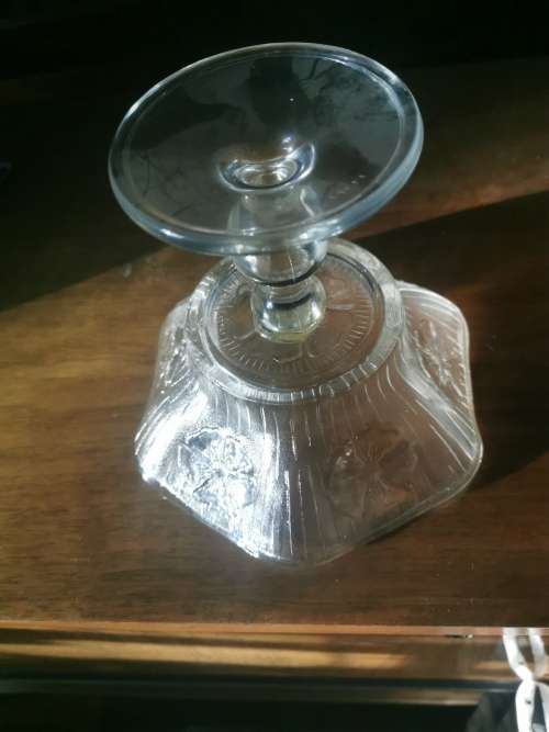 DETAILLED  GLASS BOWL WITH LONG STEM