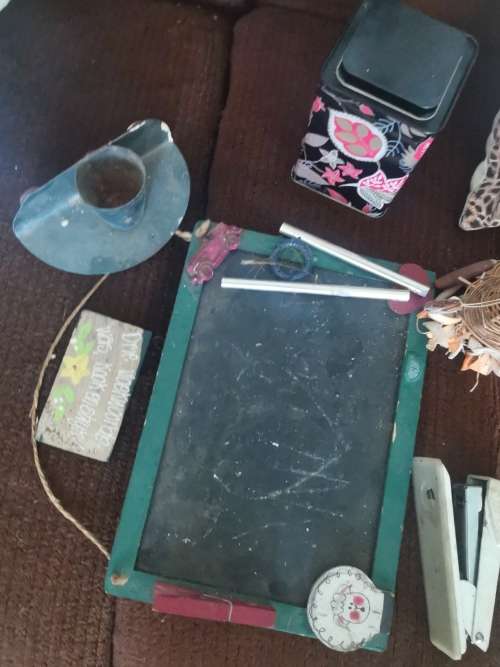 MIXED LOT ITEMS