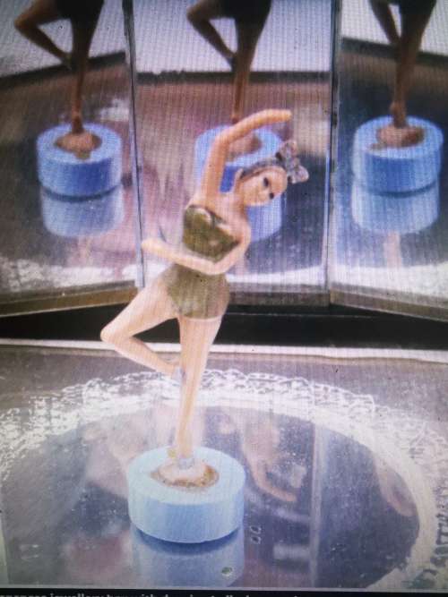 VINTAGE JAPANESE MUSICAl BOX