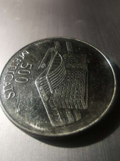50 METICAIS MOZAMBIQUE 1994 COIN