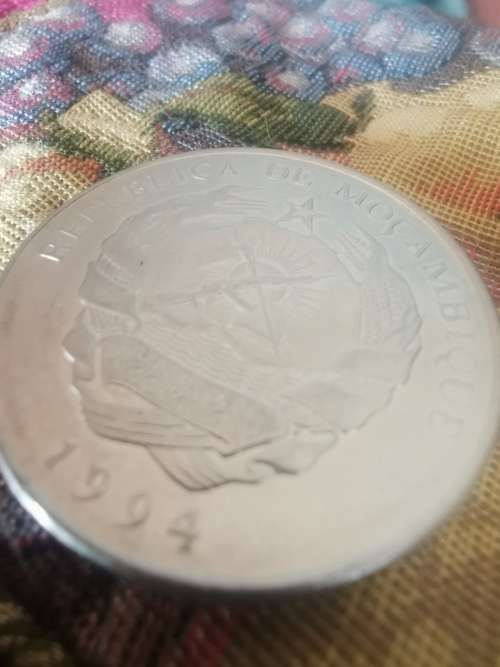 50 METICAIS MOZAMBIQUE 1994 COIN