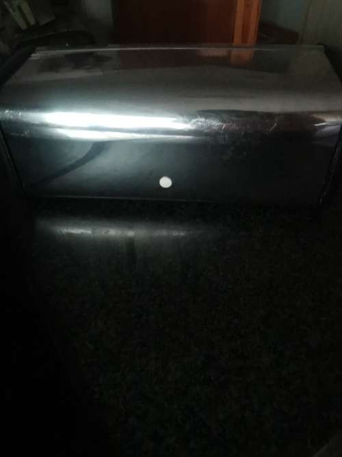 BIG STAINLEES STEEL  BREAD BIN