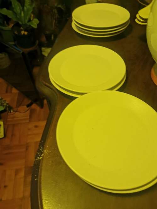 8 SIDE PLATES WHITE