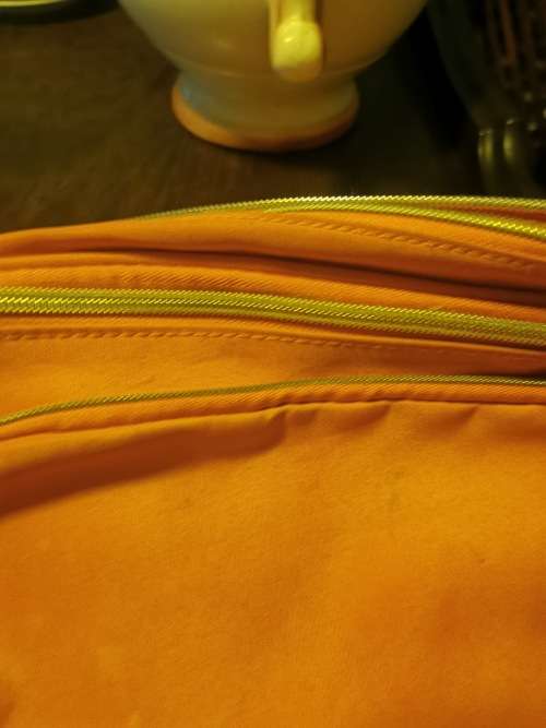 BATHROOM TOILETRIES BAG