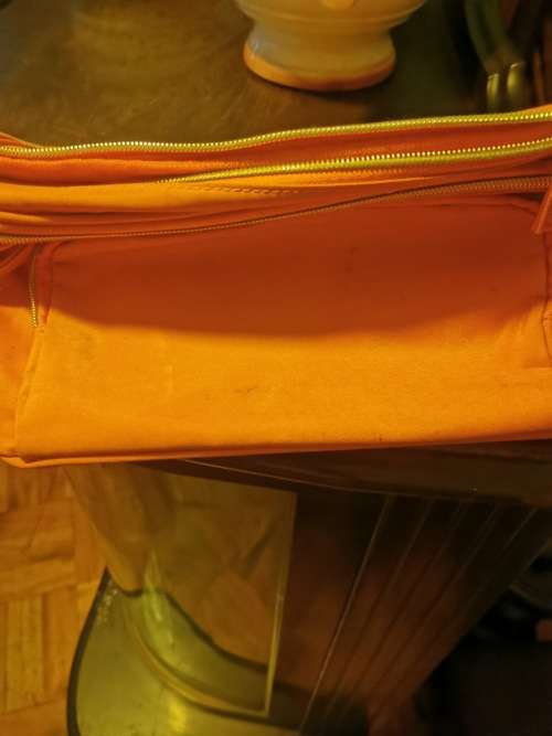 BATHROOM TOILETRIES BAG