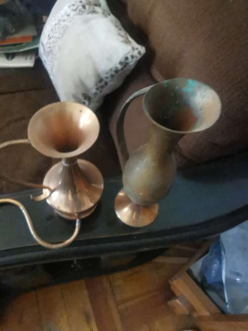 2 copper vases