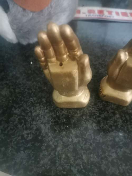 VINTAGE SALT AND PEPPER SET