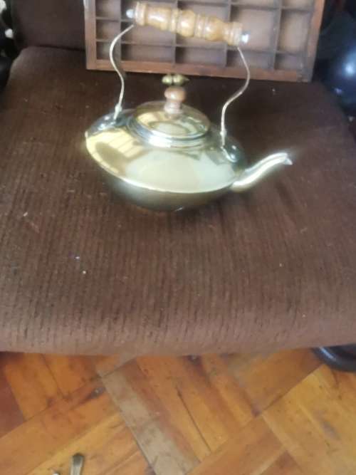 BRASS TEAPOT TIVOLLI
