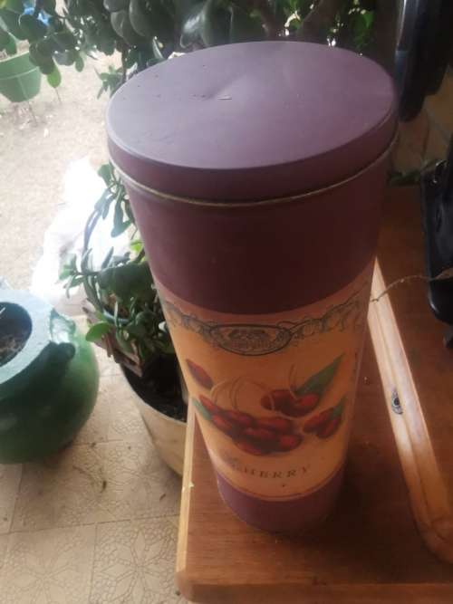 VINTAGE CHERRY TIN