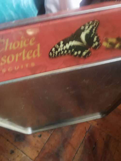 VINTAGE CHOICE ASSORTED BISCUIT TIN