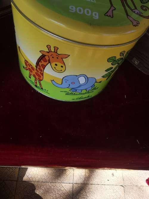 Collectable chocolate chip tin