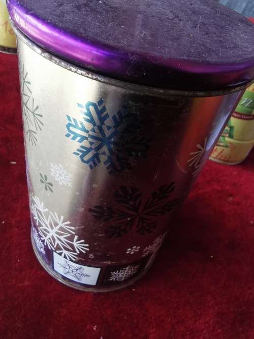 VINTAGE TIN