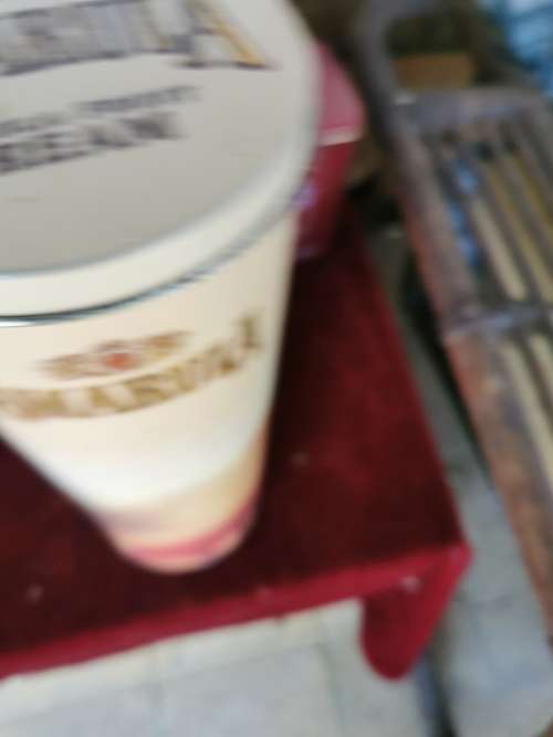VINTAGE AMARULA TIN