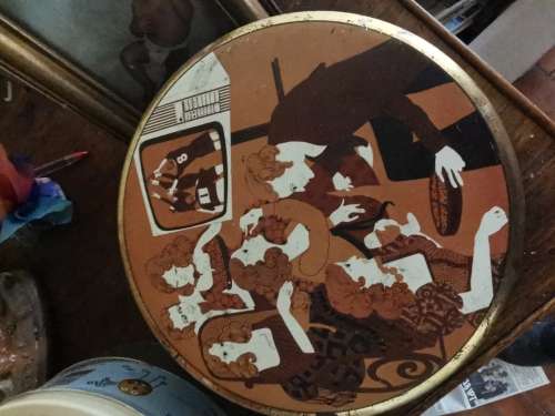 VINTAGE TIN