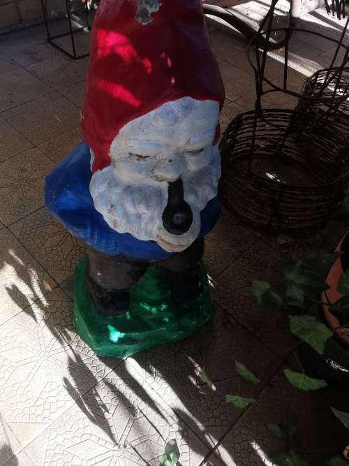 BIG HEAVY VINTAGE GARDEN GNOME