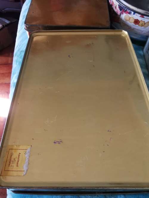 COLLECTABLE PRESTIGE CONFECTIONS TIN