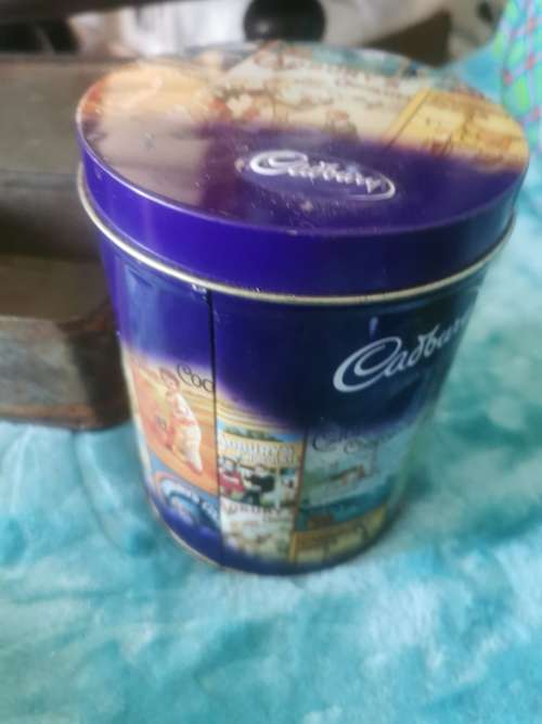 VINTAGE CADBURY TIN