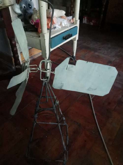Vntage smallGarden  windmill