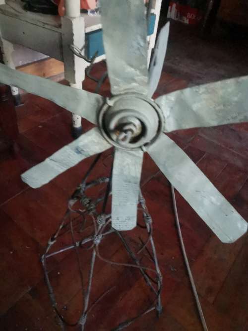 Vntage smallGarden  windmill