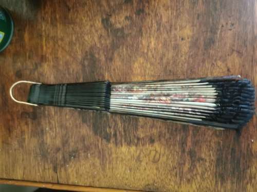 ANTIQUE LADIES HAND FAN