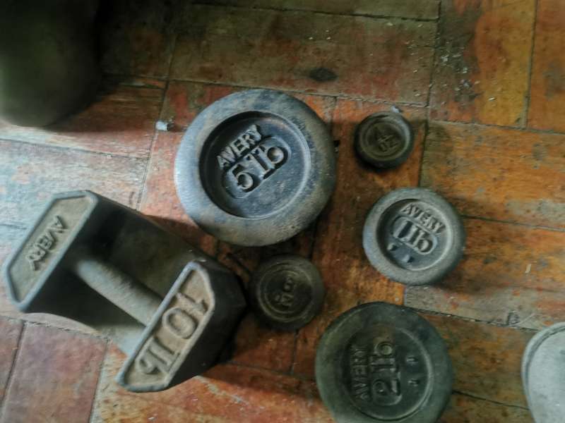ANTIQUE BURMINGHAM SCALE WITH WEIGHTS