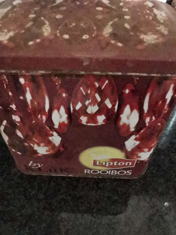 VINTAGE LIPTONS ROOIBOS TE tin