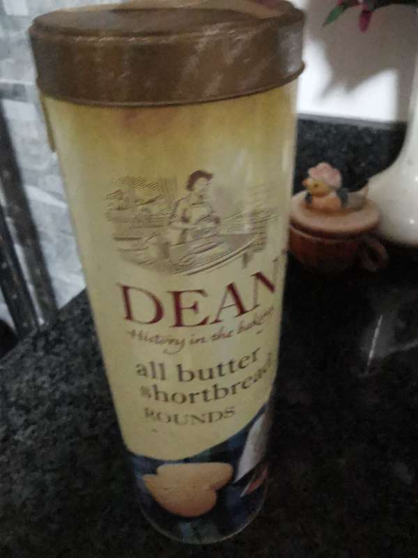 DEANS BUTTER SHORTBREAD TIN