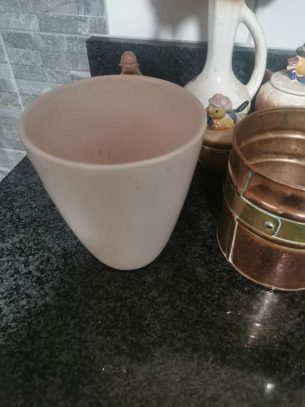 VINTAGE PINK VASE