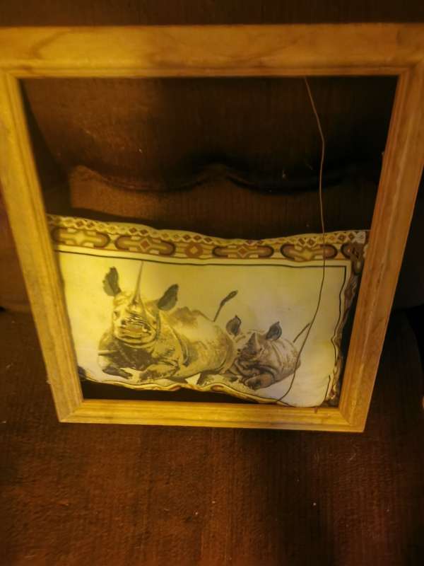 VINTAGE SMALL FRAME